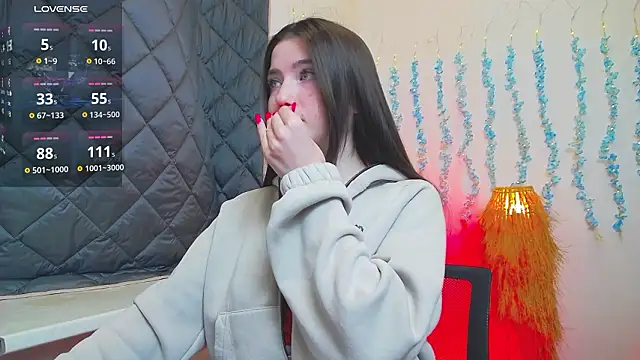 Luxuryalma online show from 03/27/26, 06:44