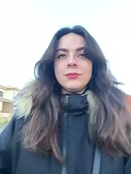 Snapshot of Alicia_Hot1 chatting on 01/15/25, 10:38 Alicia Hot1 online show from 01/15/25, 10:38