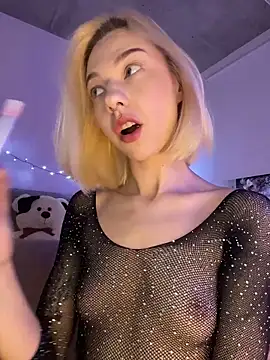  urbestie  online show from 03/25/26, 11:03