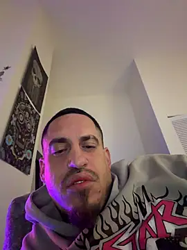juicyj1311 online show from 04/15/26, 07:58