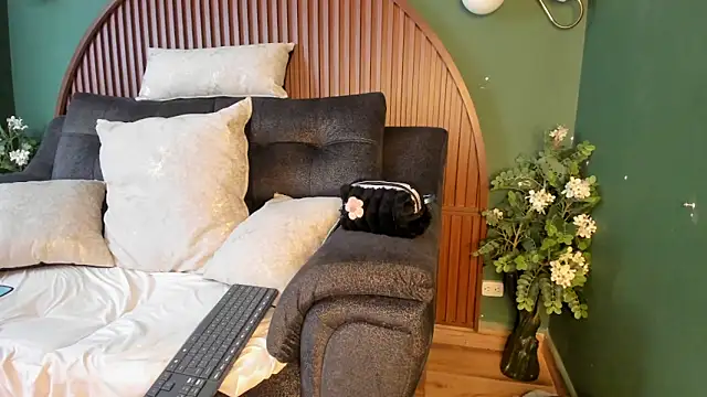 shannel  queen online show from 04/02/26, 08:04