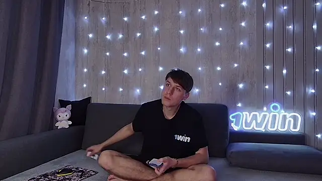 wineandboobss online show from 12/16/24, 02:16