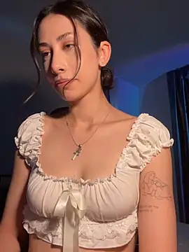 Snapshot of Sophiehii chatting on 03/24/26, 10:59 Sophiehii online show from 03/24/26, 10:59