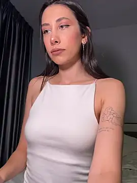 Snapshot of Sophiehii chatting on 02/11/25, 10:25 Sophiehii online show from 02/11/25, 10:25