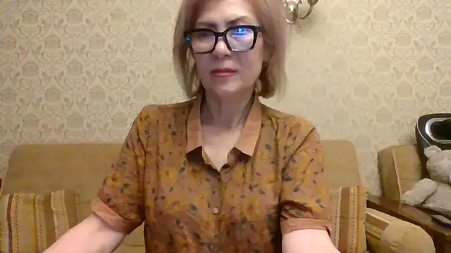 Snapshot of Elegant00Lady chatting on 06/25/26, 06:13 Elegant00Lady online show from 06/25/26, 06:13