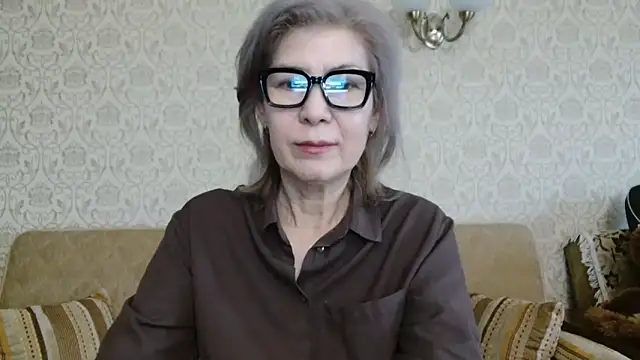 Elegant00Lady online show from 11/04/25, 09:24