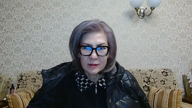 Elegant00Lady online show from 10/10/25, 05:36