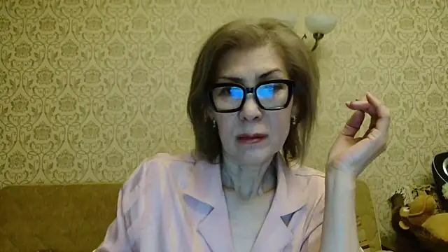 Snapshot of Elegant00Lady chatting on 03/26/26, 06:06 Elegant00Lady online show from 03/26/26, 06:06