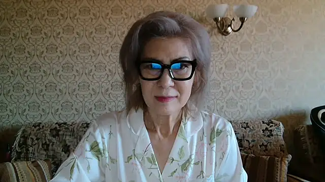 Elegant00Lady online show from 10/02/25, 02:59