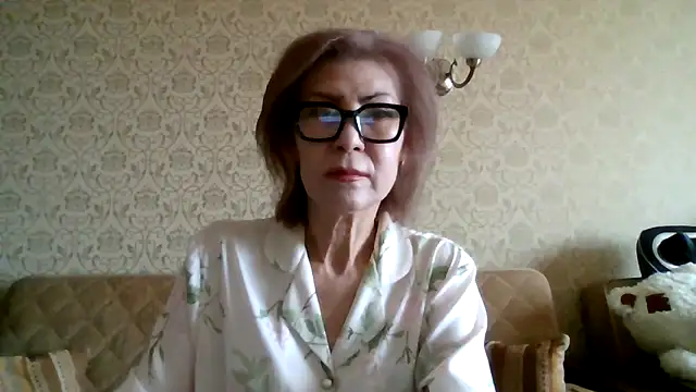 Snapshot of Elegant00Lady chatting on 04/19/26, 04:13 Elegant00Lady online show from 04/19/26, 04:13