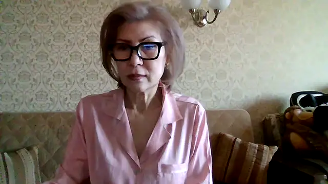 Snapshot of Elegant00Lady chatting on 03/19/26, 10:37 Elegant00Lady online show from 03/19/26, 10:37