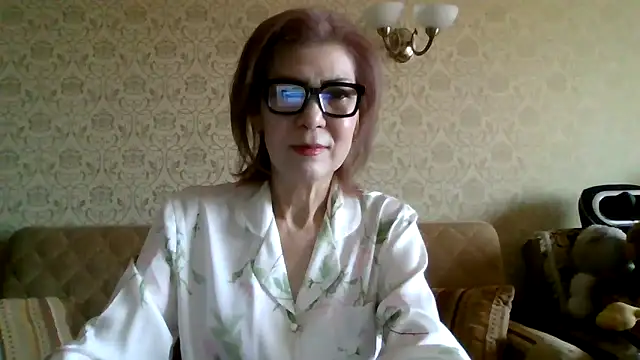 Elegant00Lady online show from 02/02/26, 04:22