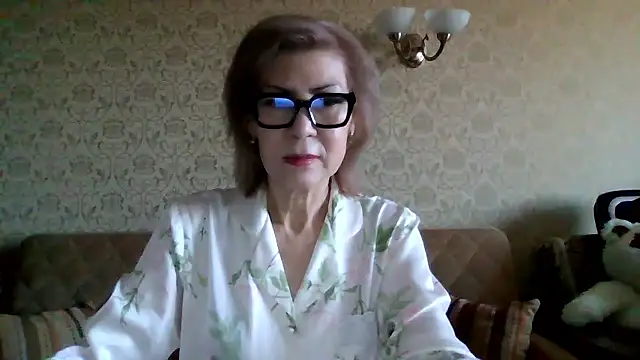 Elegant00Lady online show from 01/13/26, 03:43