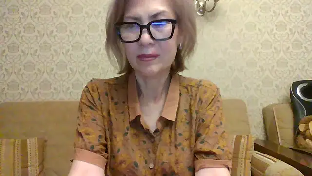 Snapshot of Elegant00Lady chatting on 06/15/26, 05:01 Elegant00Lady online show from 06/15/26, 05:01