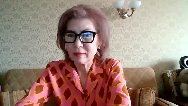 Elegant00Lady online show from 02/13/26, 09:09