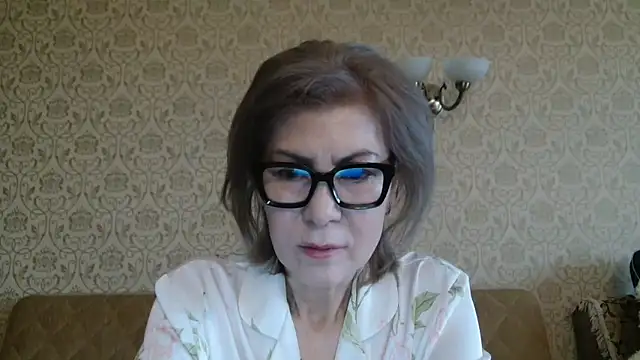 Elegant00Lady online show from 12/20/25, 03:31