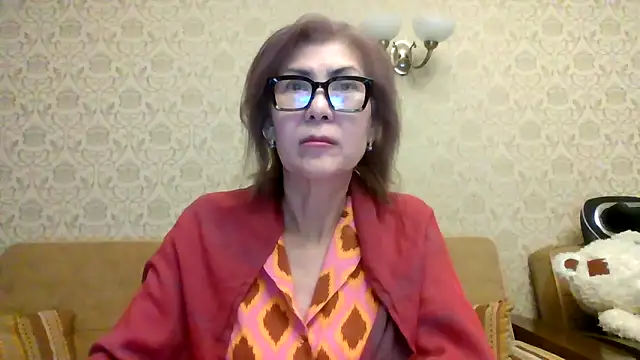 Snapshot of Elegant00Lady chatting on 04/19/26, 04:19 Elegant00Lady online show from 04/19/26, 04:19