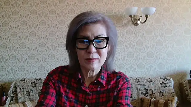 Elegant00Lady online show from 10/06/25, 06:03