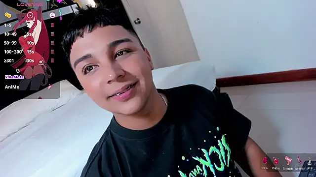 Snapshot of Seductivo_jr chatting on 01/10/25, 08:29 Seductivo jr online show from 01/10/25, 08:29