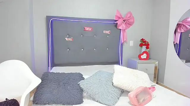 emma lye online show from 03/23/26, 08:52