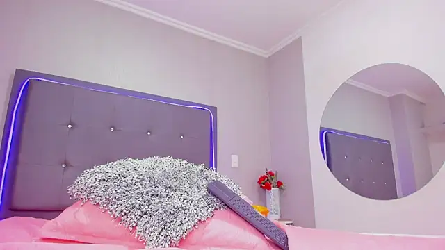 emma lye online show from 03/06/25, 01:37