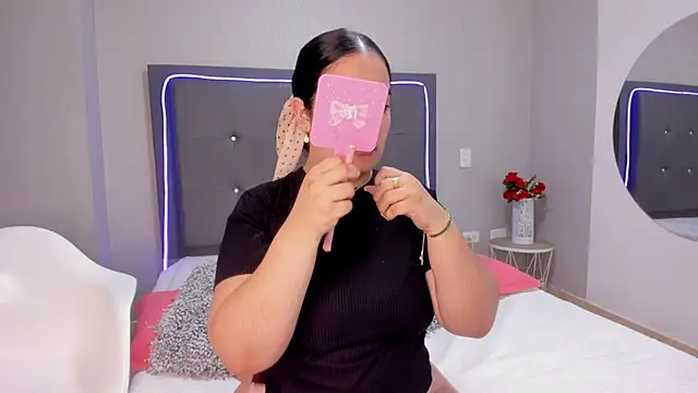 emma lye online show from 10/06/25, 09:26