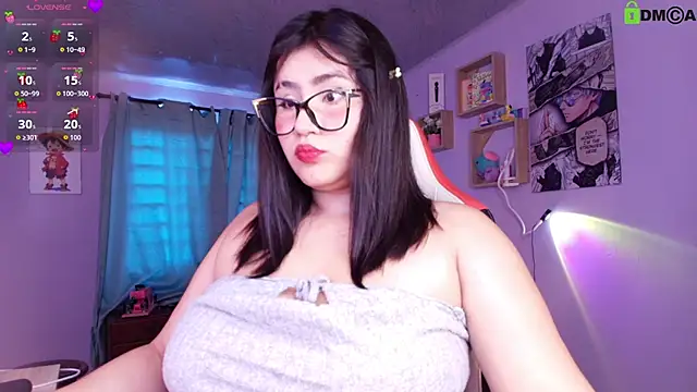 Snapshot of juli_juliana chatting on 05/01/26, 04:01 juli juliana online show from 05/01/26, 04:01