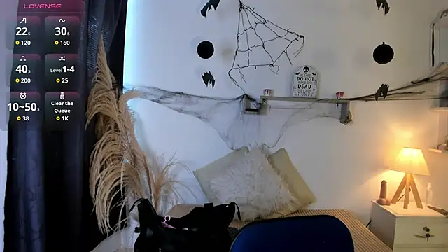 Abigail 29 online show from 10/29/25, 12:15