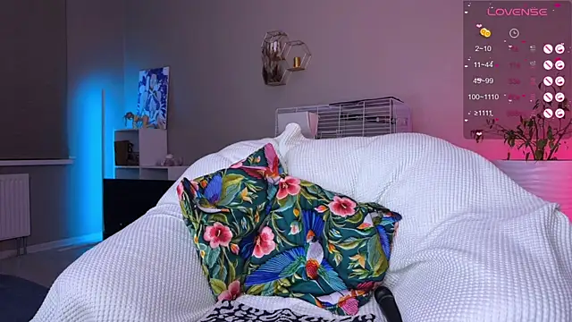 Tanya Acid online show from 05/10/26, 07:16