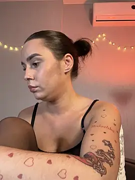 MiaNell online show from 03/15/26, 09:11