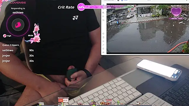 Snapshot of chih515 chatting on 06/11/26, 02:53 chih515 online show from 06/11/26, 02:53