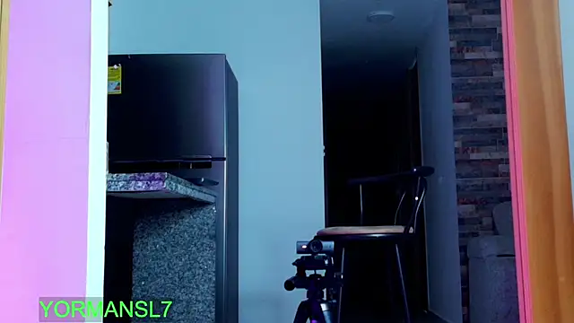 Snapshot of zaiin_diesel chatting on 11/29/25, 11:38 zaiin diesel online show from 11/29/25, 11:38