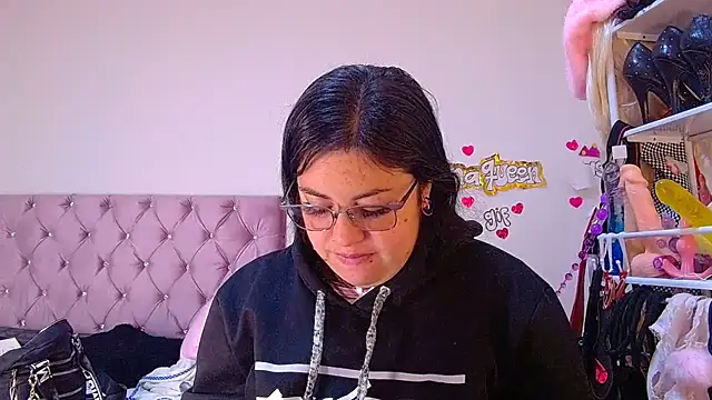 lanaqueen699 online show from 05/27/26, 12:34