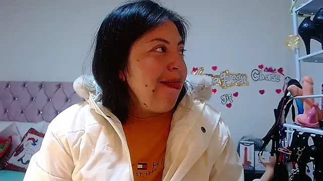 Snapshot of lanaqueen699 chatting on 01/06/26, 12:20 lanaqueen699 online show from 01/06/26, 12:20