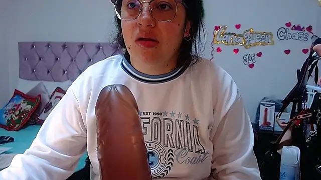 Snapshot of lanaqueen699 chatting on 01/07/26, 12:21 lanaqueen699 online show from 01/07/26, 12:21