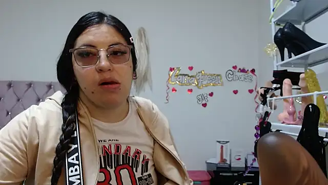 lanaqueen699 online show from 11/27/25, 12:16