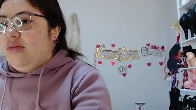 lanaqueen699 online show from 11/18/25, 12:19