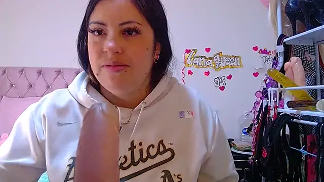 lanaqueen699 online show from 05/06/26, 12:20