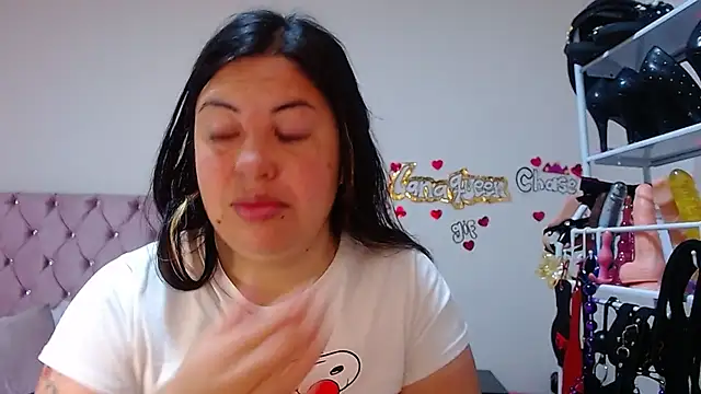 lanaqueen699 online show from 10/22/25, 12:26