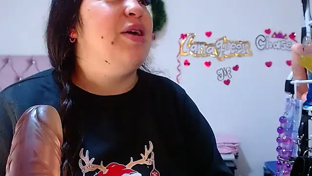 Snapshot of lanaqueen699 chatting on 02/04/26, 12:22 lanaqueen699 online show from 02/04/26, 12:22