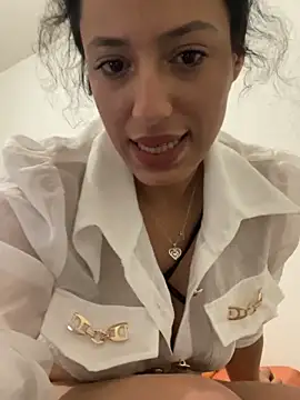 LunitaDollz online show from 05/10/26, 08:44