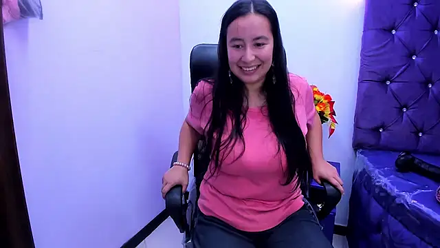 NaomyPrinces online show from 05/25/26, 02:38