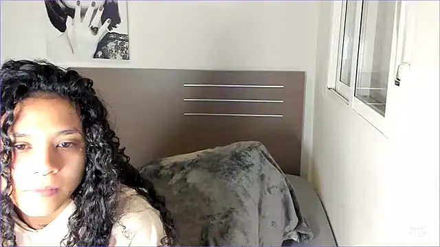 Snapshot of Ama_music chatting on 03/14/25, 09:57 Ama music online show from 03/14/25, 09:57