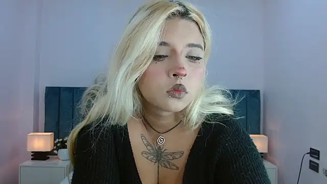 Snapshot of april_bunnyy chatting on 06/12/26, 09:23 april bunnyy online show from 06/12/26, 09:23
