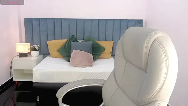 april bunnyy online show from 02/13/26, 08:20