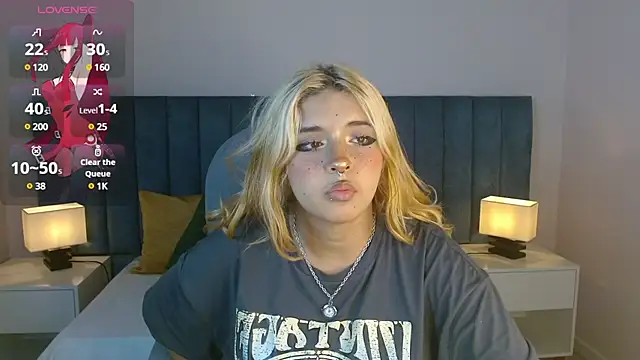Snapshot of april_bunnyy chatting on 02/13/25, 09:06 april bunnyy online show from 02/13/25, 09:06