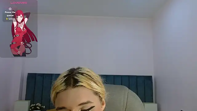 Snapshot of april_bunnyy chatting on 06/19/26, 08:25 april bunnyy online show from 06/19/26, 08:25