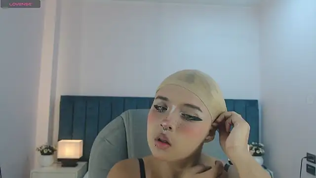 april bunnyy online show from 11/11/25, 09:09