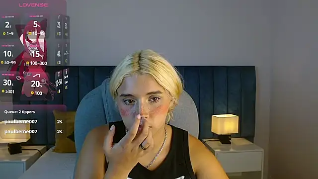 Snapshot of april_bunnyy chatting on 02/27/25, 11:48 april bunnyy online show from 02/27/25, 11:48