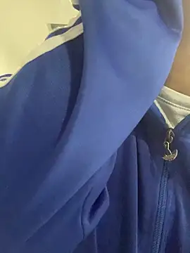 Larabrooks online show from 03/18/26, 05:47